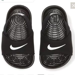 Toddler Nike Kawa Slides In Black/white detailing Sz 7C
